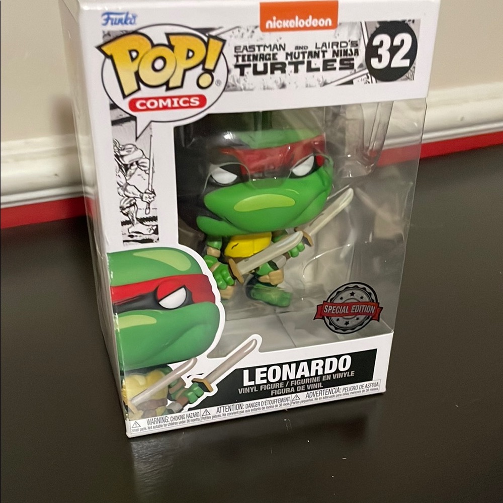 🎉Pop Comics Funko Green and Red Action Figure Playset